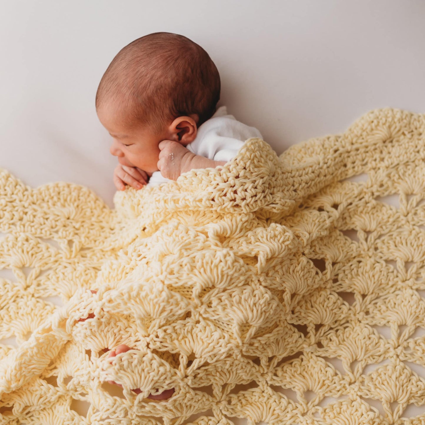 Emmy - Crochet Bassinet Baby Blanket Pattern