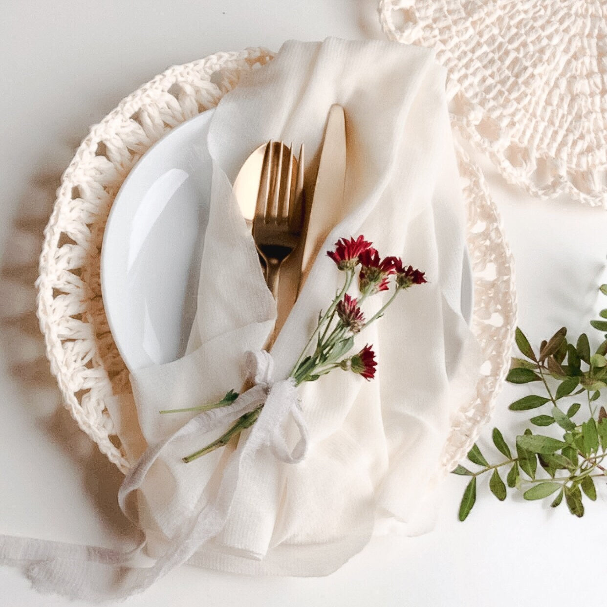 Crochet Pattern: Underplates in Raffia