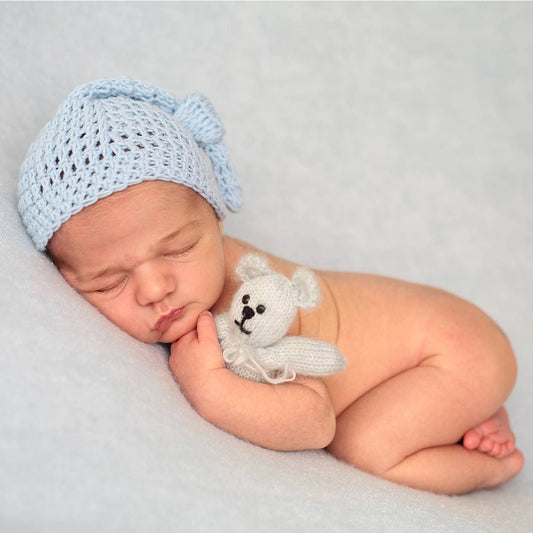 Crochet Seamless Beanie with Knot Pattern